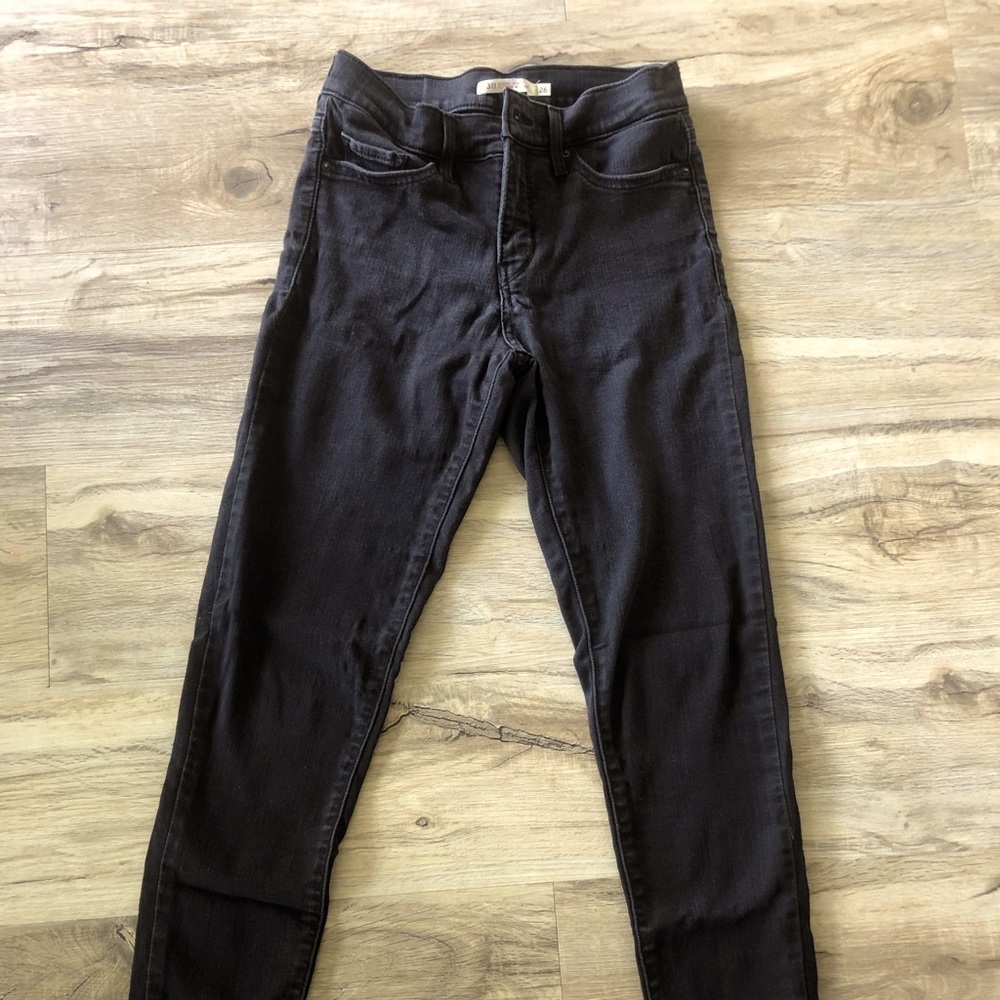 Levi’s Shaping Skinny Jeans- Mid Rise